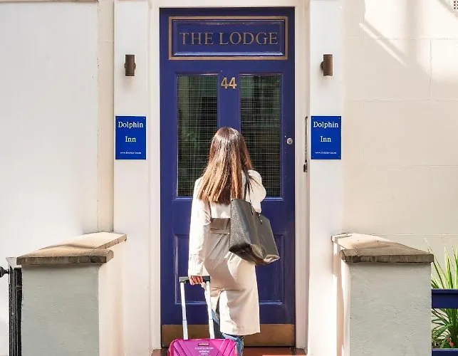 Dolphin Inn - The Lodge Londra